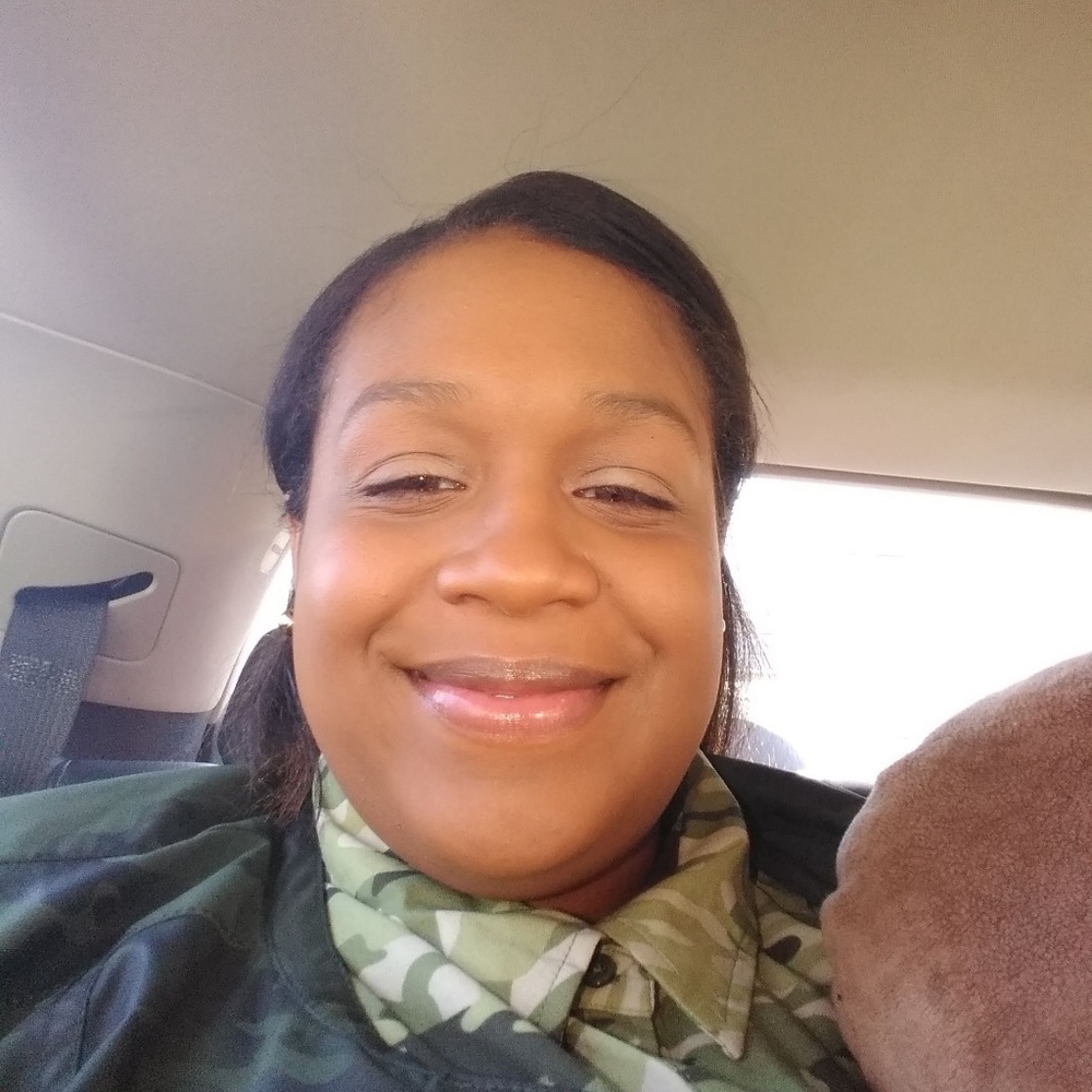 Meet your Posher, Priscilla